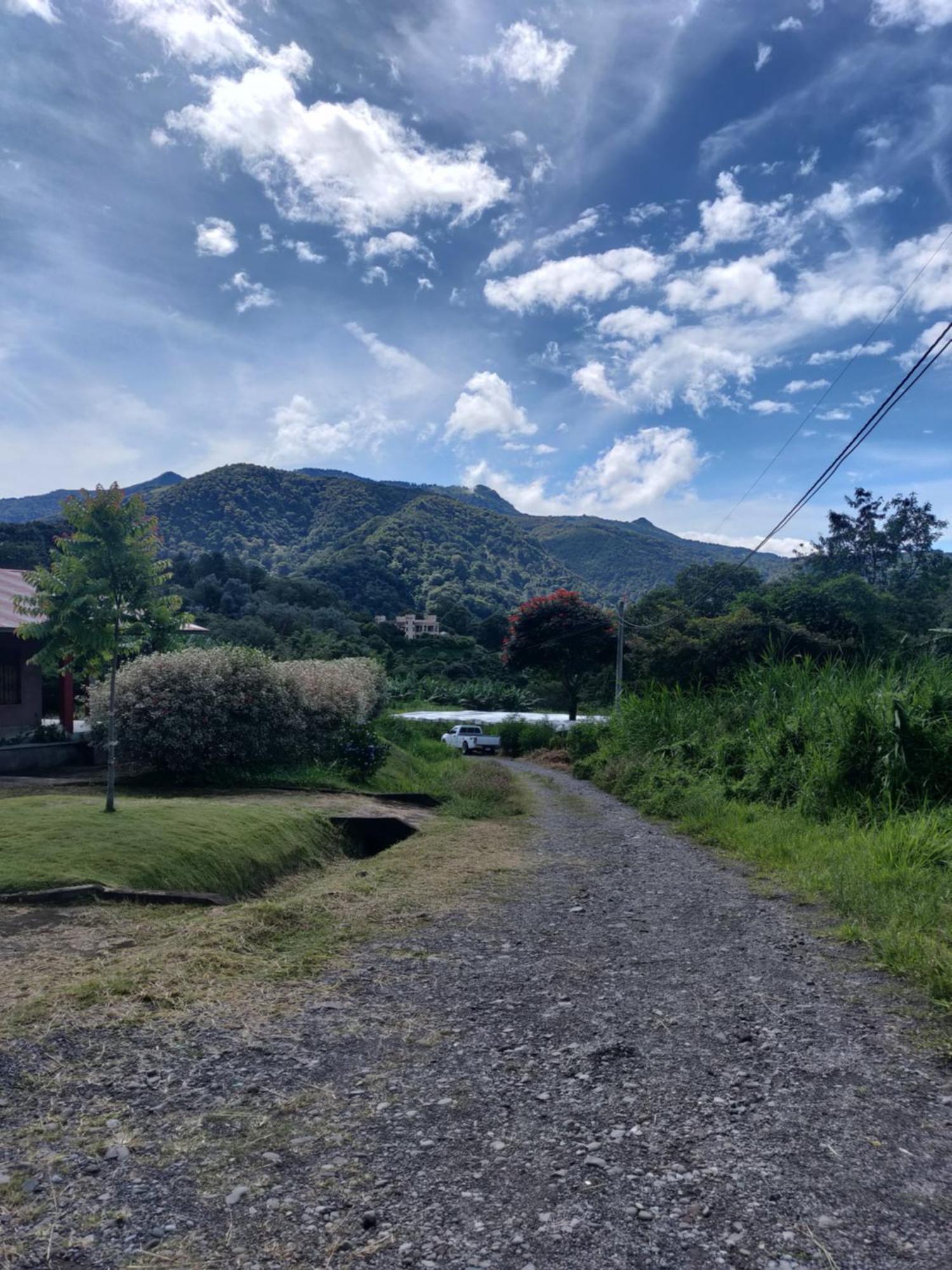 Agartha Mountain Retreat Hostel Boquete Exterior photo