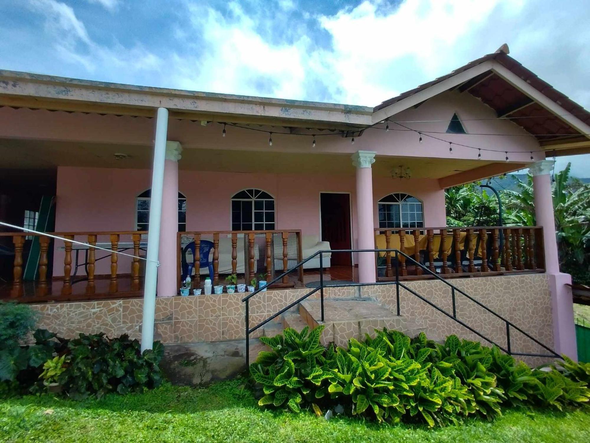 Agartha Mountain Retreat Hostel Boquete Exterior photo