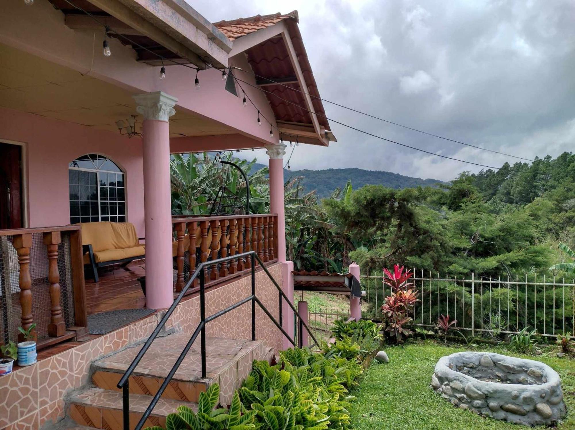 Agartha Mountain Retreat Hostel Boquete Exterior photo
